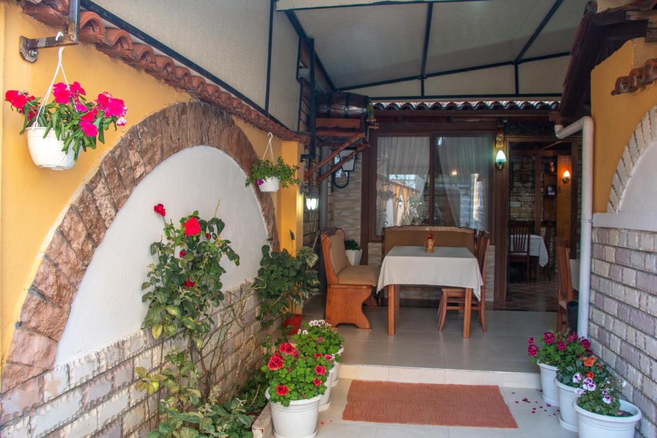 Vila Korani Tirana Exterior foto